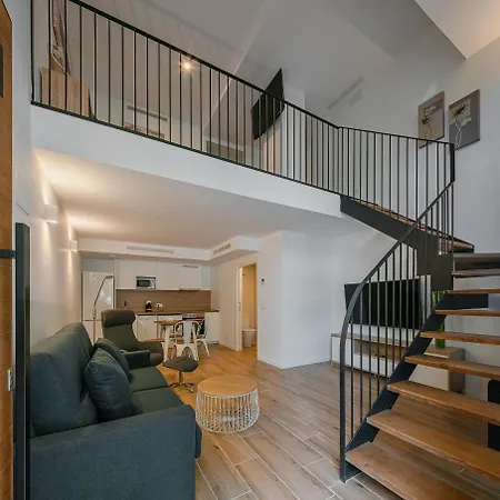 Appartamento New Duplex, 2 Wc, Frente Ciudad De Ciencias Y Artes *